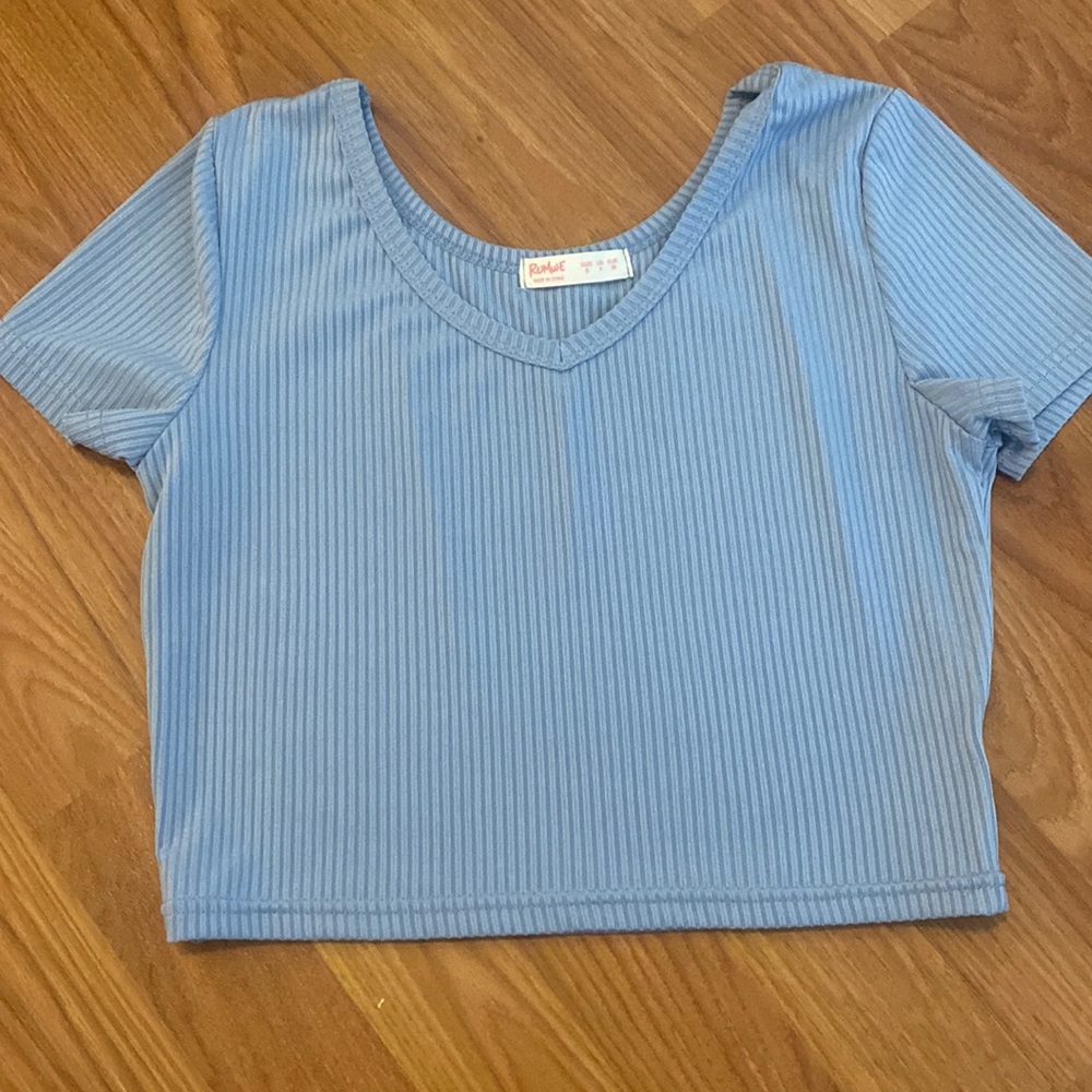 blue crop top